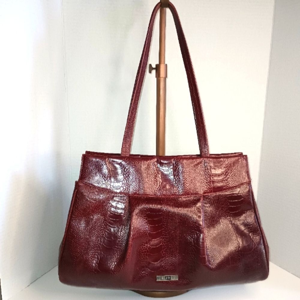 Desmo Made in Italy Burgundy Leather Croc Embossed Shoulder Bag.  13